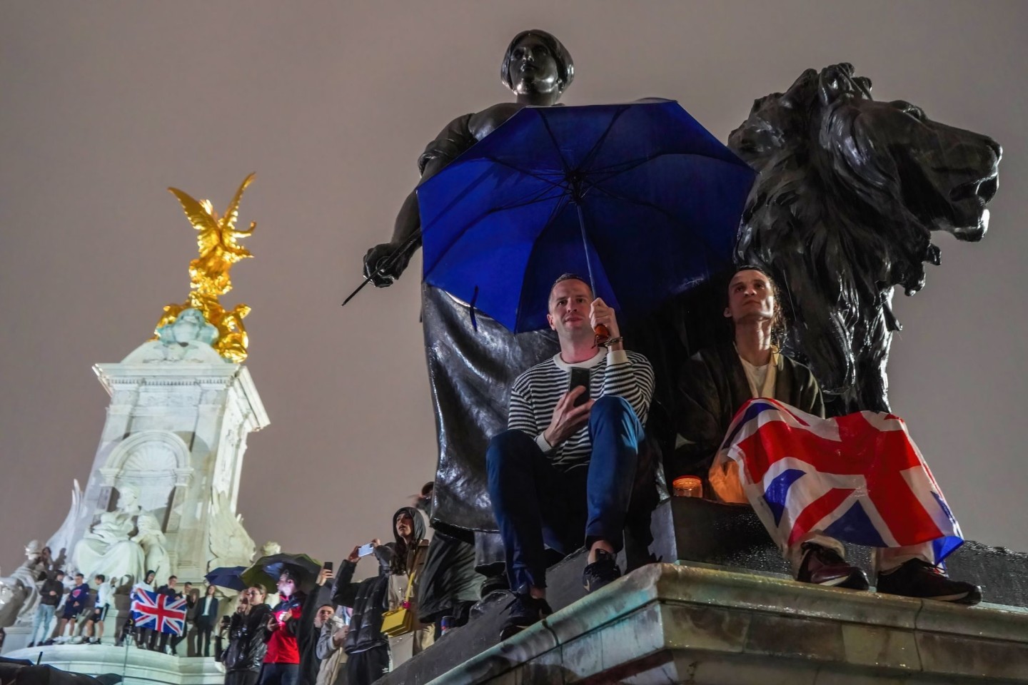 Herz der Welt gebrochen» - Briten trauern um ihre Königin | Dein Gütersloh  | Das digitale Heimatmagazin für Gütersloh
