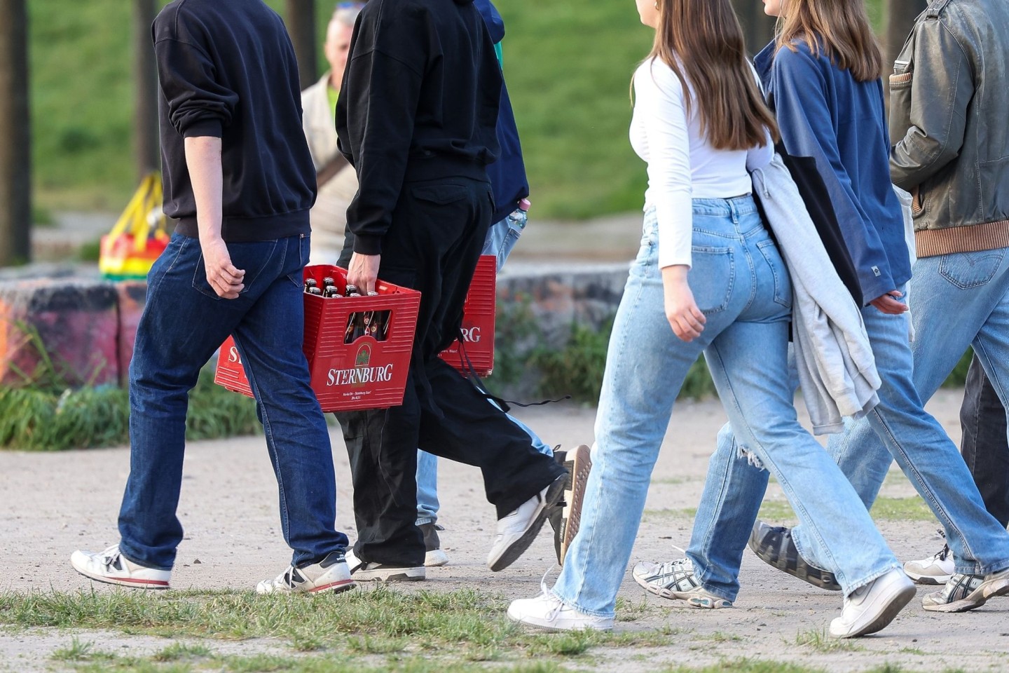 Beim Rauschtrinken, Komasaufen oder Binge-Drinking spielten oft soziale Motive und Gruppendruck eine Rolle.