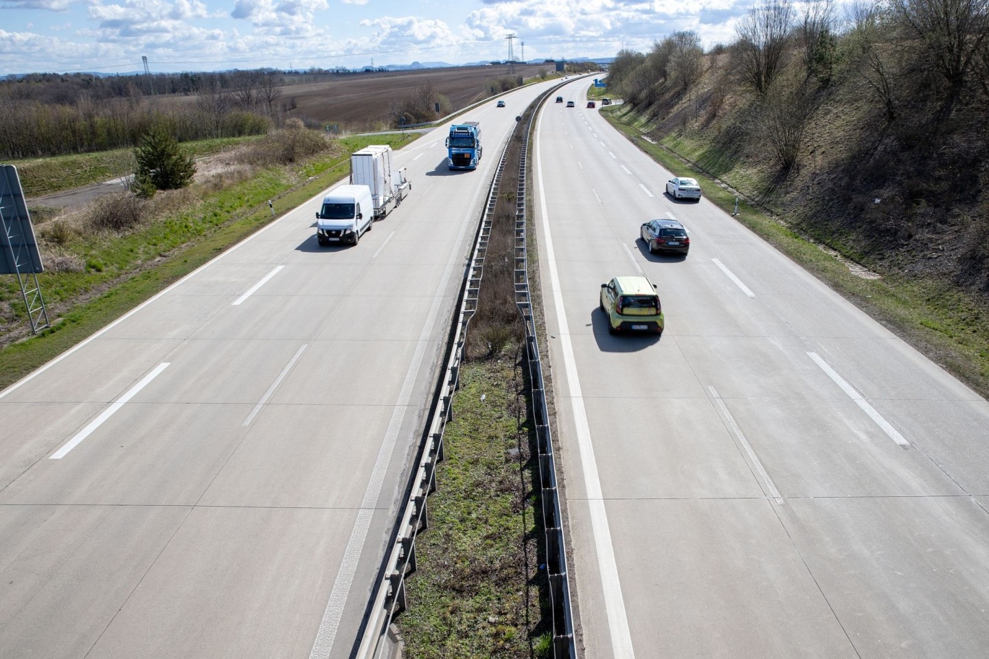 Die A17 war über mehrere Stunden in Richtung Dresden gesperrt. (Archivbild)