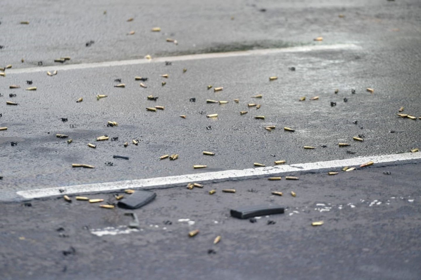 Zahlreiche Patronenhülsen liegen auf einer Straße: Mexiko leidet seit Jahren unter einer Welle der Gewalt (Symbolbild).