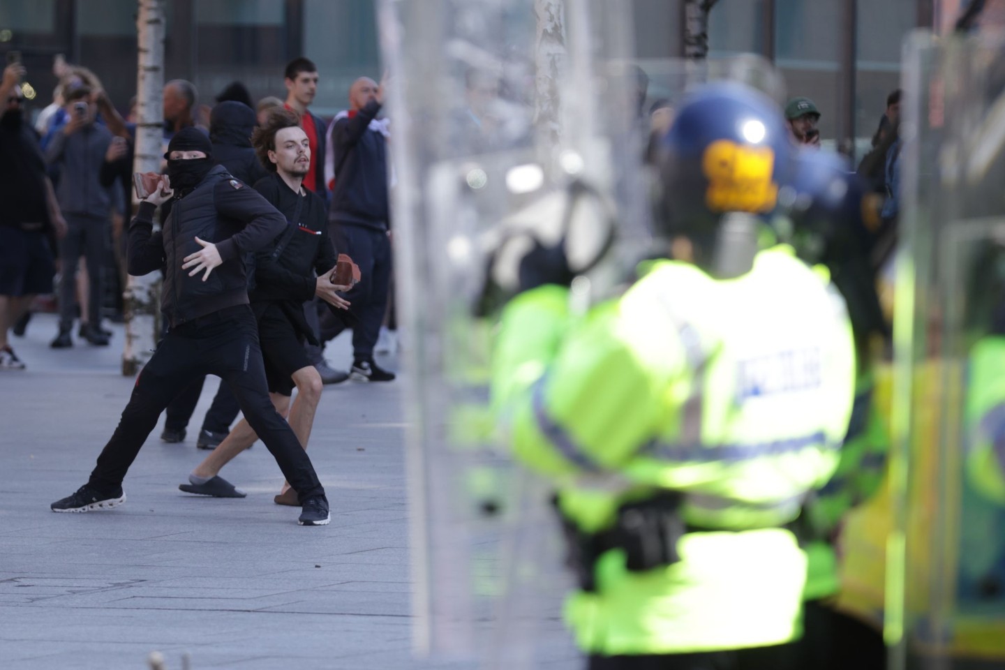 In Liverpool wurden Polizisten attackiert.