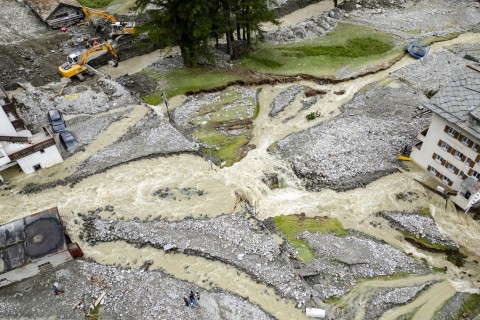 Vier Tote nach Unwettern mit Erdrutsch in der Schweiz