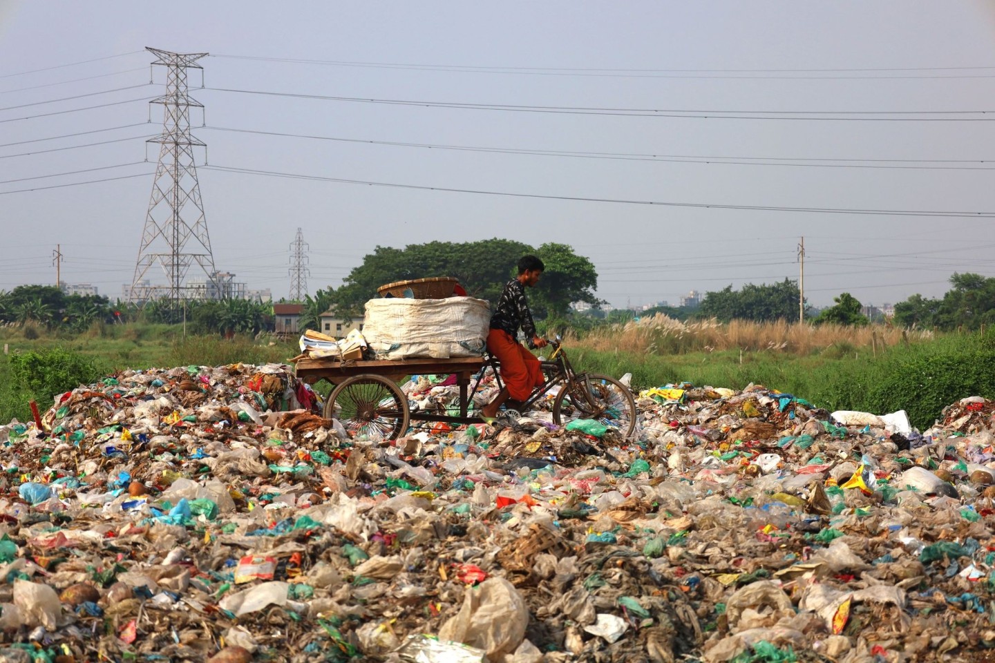 Einmal hergestellt, dauert es Jahrhunderte, bis sich Plastik wieder zersetzt.