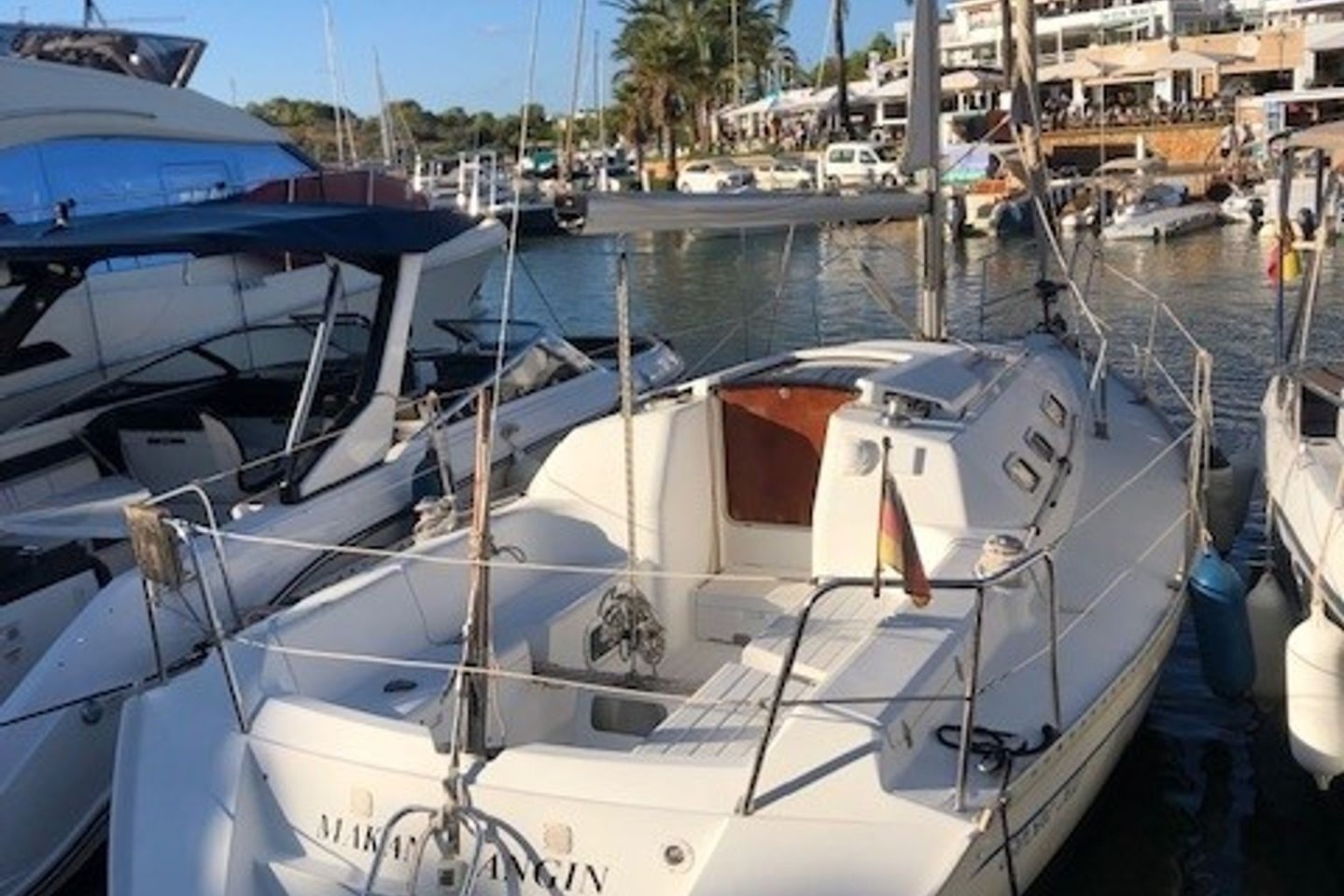 Mit diesem Segelboot sind die beiden Segler aus Deutschland am Sonntag von Cala Galdana auf Menorca aufgebrochen.